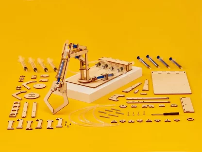 CREATE Kit: Hydraulic Arm