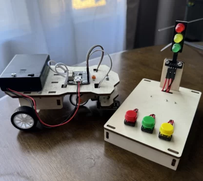 STEM Bundle B: Traffic Light and Line Follower
